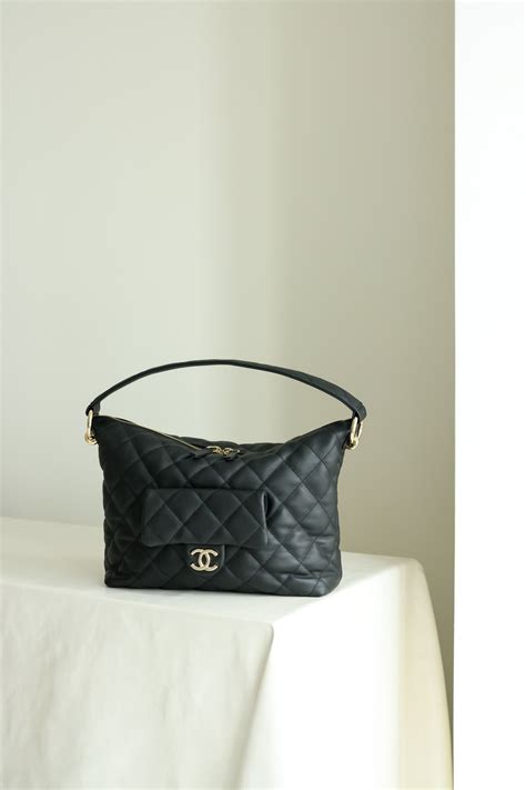 chanel 23b hobo bag